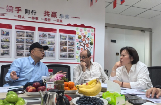 Африканский клиент посетил завод Zhili для инспекции комплектующих для шаровых мельниц